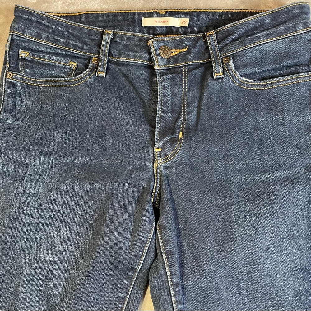 Levi’s 711 Skinny Medium Wash Blue Jeans Women’s Size 29 - Picture 2 of 14